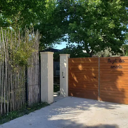 Villa Le Mazet Des Amants, En Bois Avec Jacuzzi Privatif *